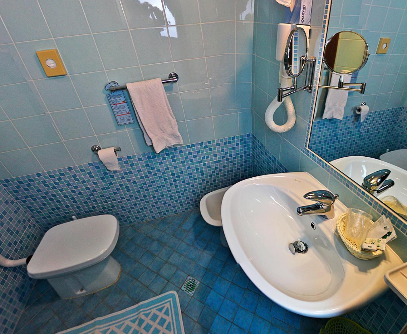 Hotel La Piroga Calceranica al Lago Room photo
