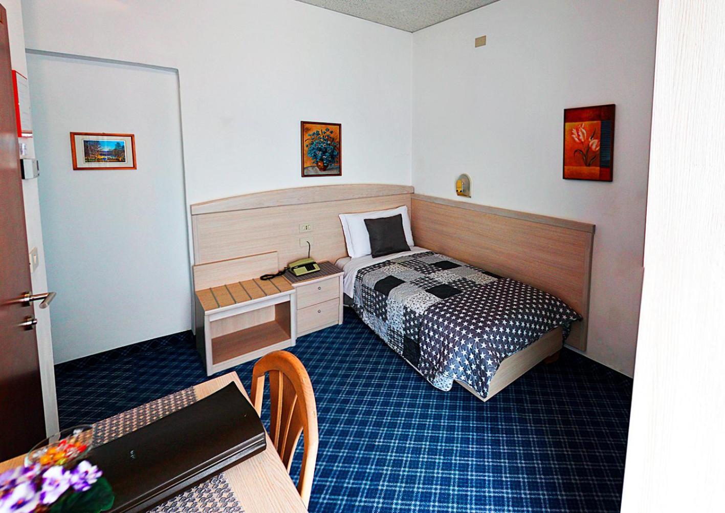 Hotel La Piroga Calceranica al Lago Room photo